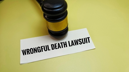 Wrongful death lawyer, Knoxville wrongful death lawyer assisting clients with a wrongful death lawsuit in Knoxville. 